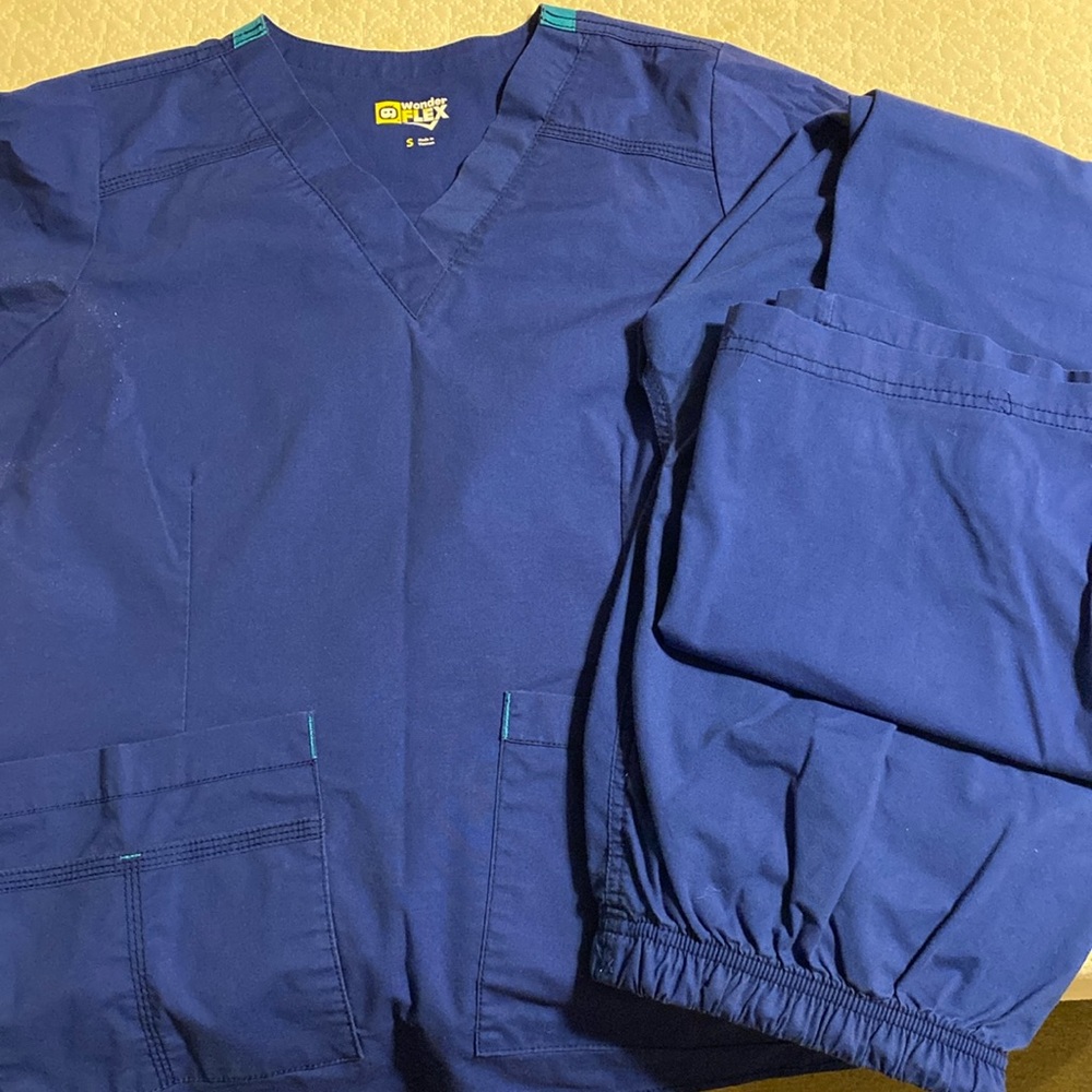 Blue scrub set